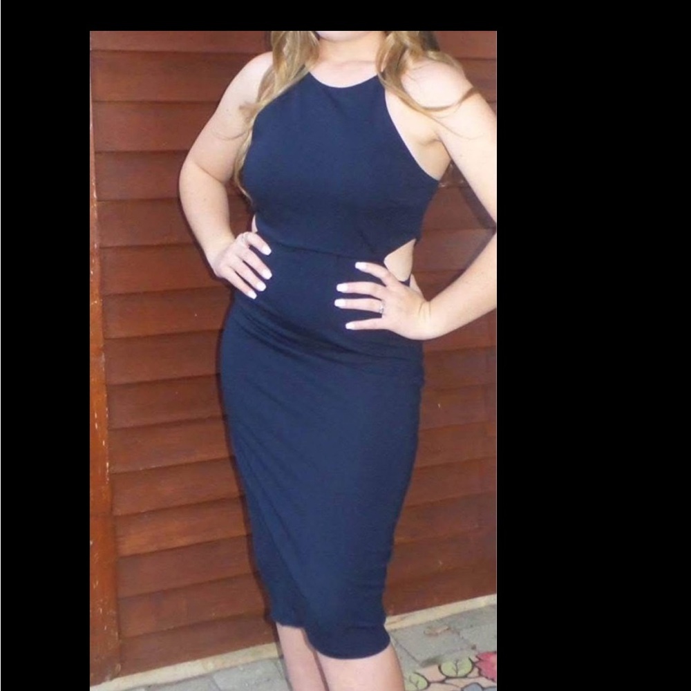 Elegant Navy Blue Sleeveless Dress
